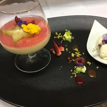 Hotel Logis Hotel&restaurant - Du Prieuré Saint-Quirin