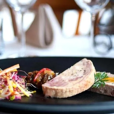 Hotel Logis Hotel&restaurant - Du Prieuré Saint-Quirin