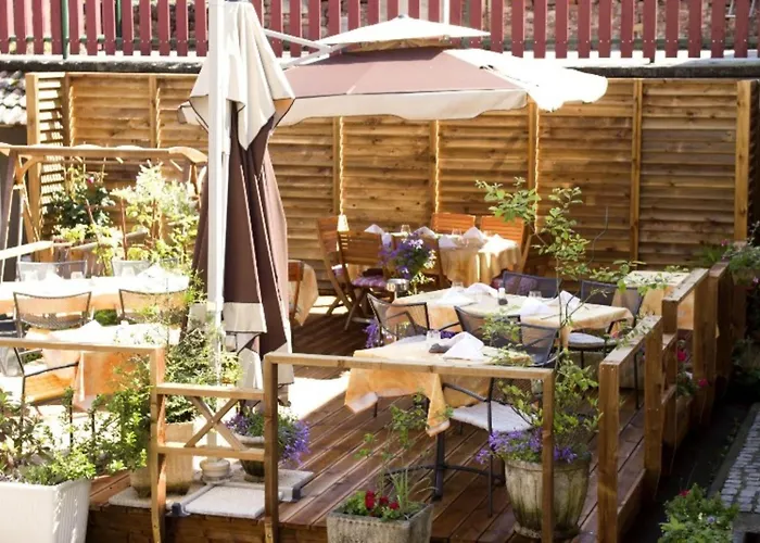 Logis & Restaurant - Du Prieure Saint-Quirin