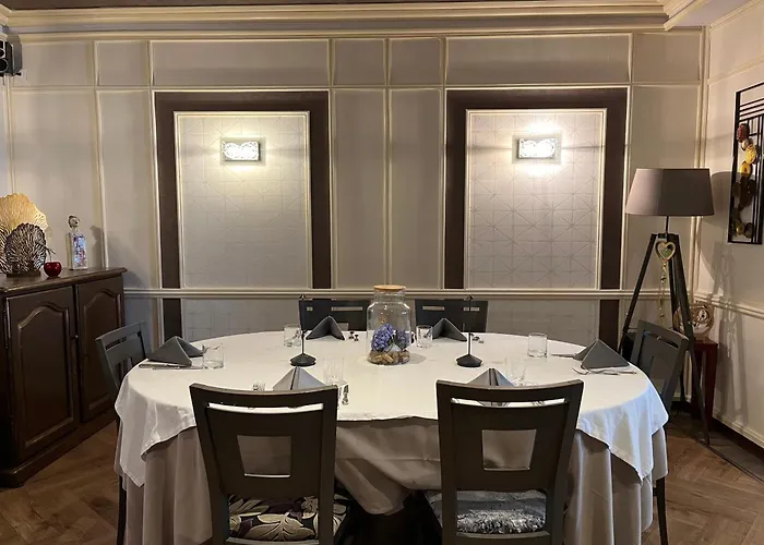 Logis & Restaurant - Du Prieure * Saint-Quirin