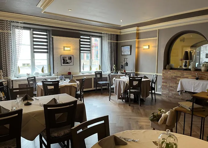 Logis & Restaurant - Du Prieure Hotel